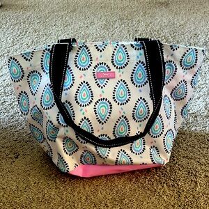 Scout Weekender bag- great for beach or pool.